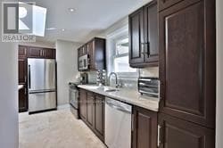 Building Photo - 25 Elgar Ave