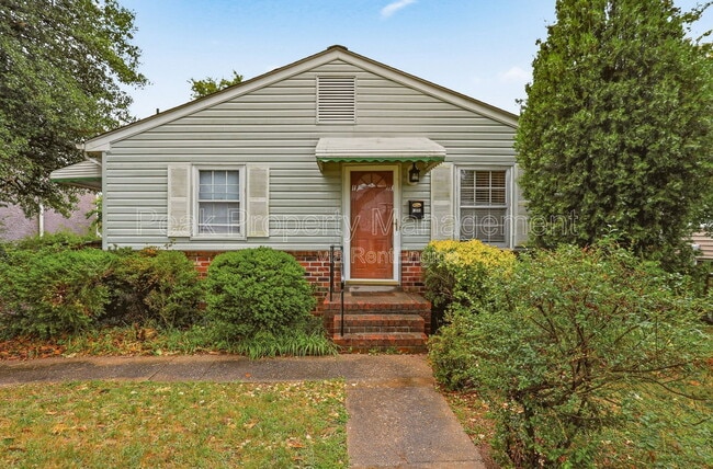 Building Photo - 3322 Woodrow Ave