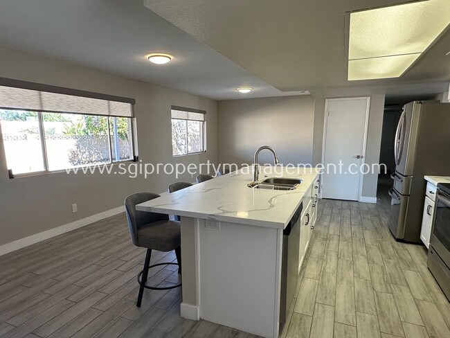 Building Photo - Highly upgraded Mesa home