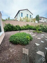 Building Photo - 163 Frontier