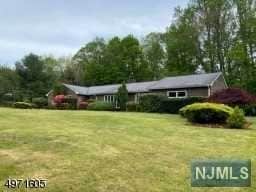 Primary Photo - 24 Drake Ln