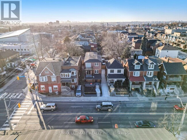 Photo du bâtiment - 1640-1640 Dufferin St