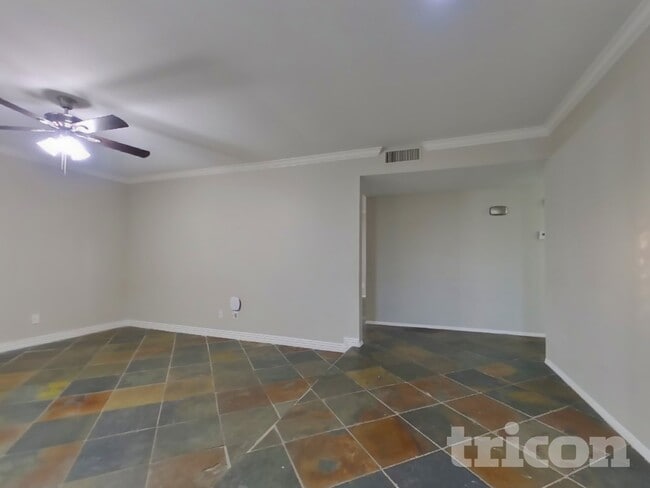 Building Photo - 1726 N Summer Cir