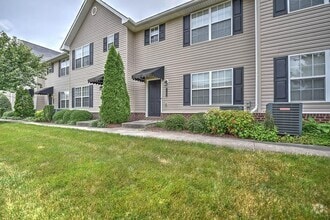 Building Photo - 2121 S Greenwood Dr