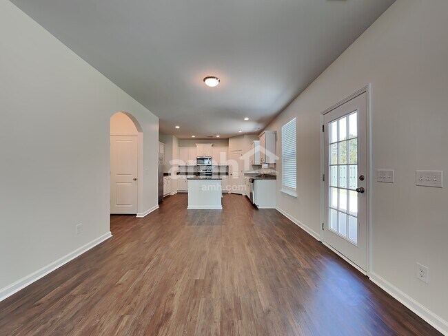 Building Photo - 435 Catalina Cut