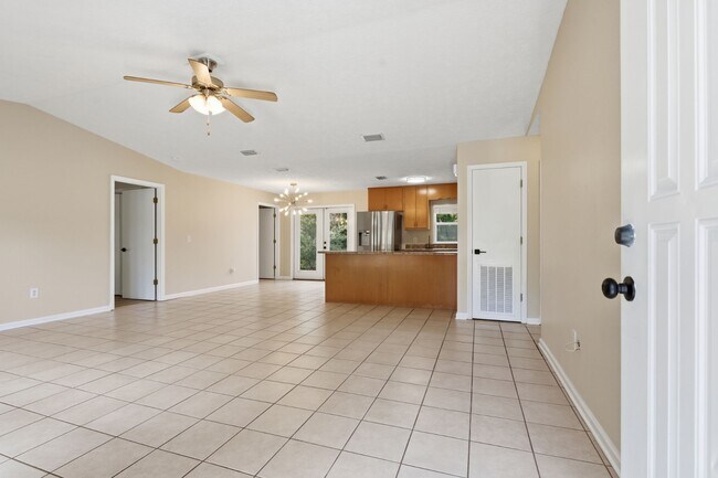 Foto del edificio - 533 Joseph Cir