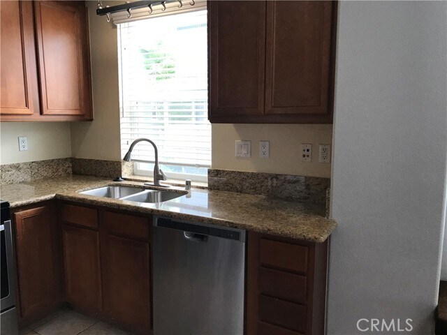 Building Photo - 57 Hinterland Way