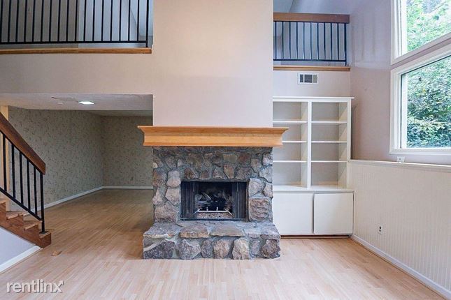 Building Photo - 3 br, 2 bath House - 4694 Shallowford Road