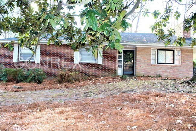 Building Photo - 108 Whispering Pines Cir