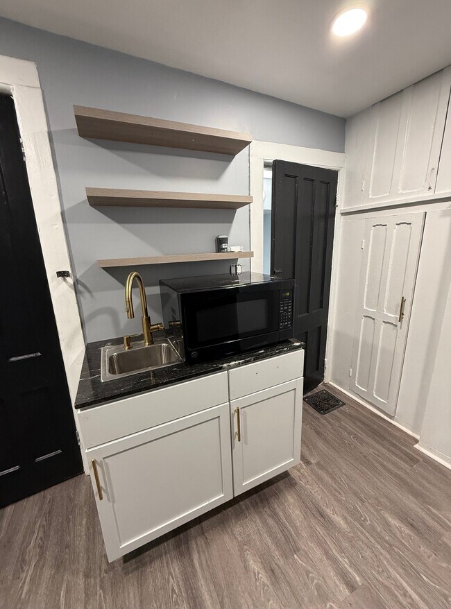 Foto del edificio - 1211 Madison St