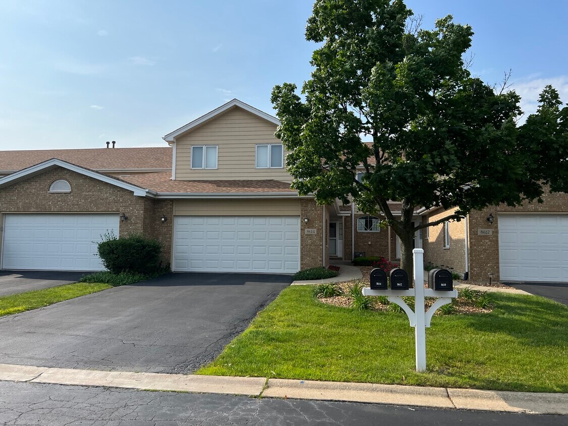 8614 Bantry Blvd, Tinley Park, IL 60487 Townhouse for Rent in Tinley