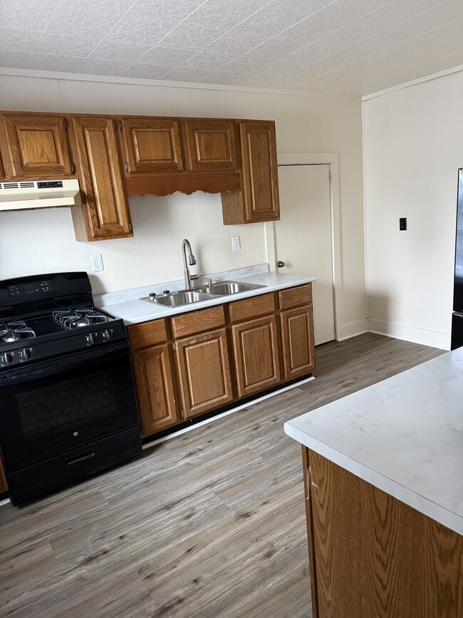 Foto del edificio - 512 Monroe St