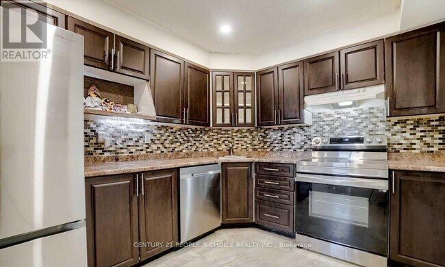 Photo du bâtiment - 41 Markbrook Ln