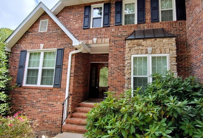 Foto del edificio - 2108 Valley Dale Ln