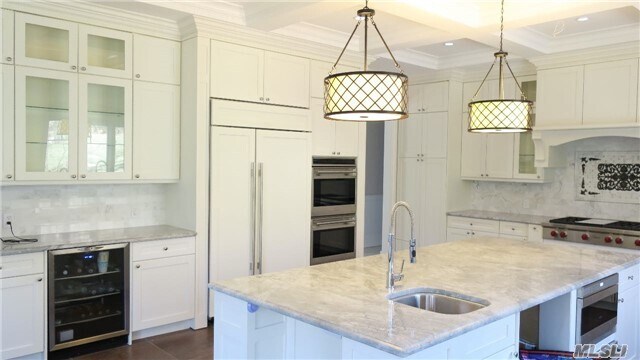 Foto del edificio - 360 Motts Cove Rd S