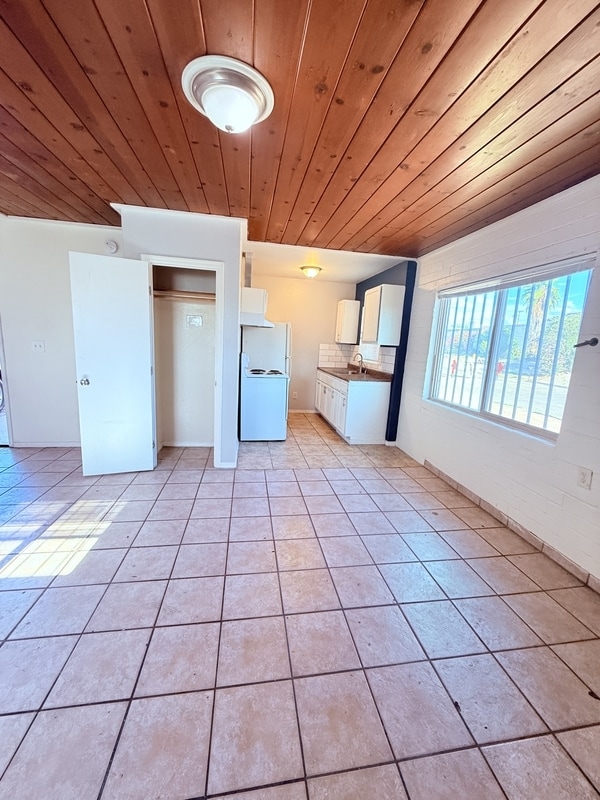 Photo - 232 West Flores Street - 12