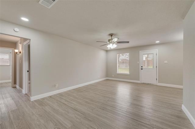 Foto del edificio - 4809 Jordan Park Dr