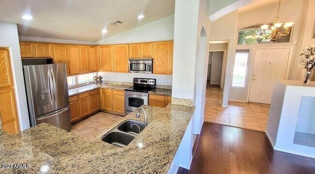 Foto del edificio - 674 W Bluejay Dr