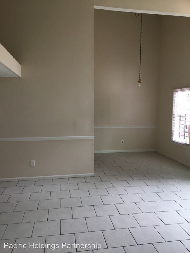Building Photo - 2 br, 2 bath House - 3223 Strawberry Lane