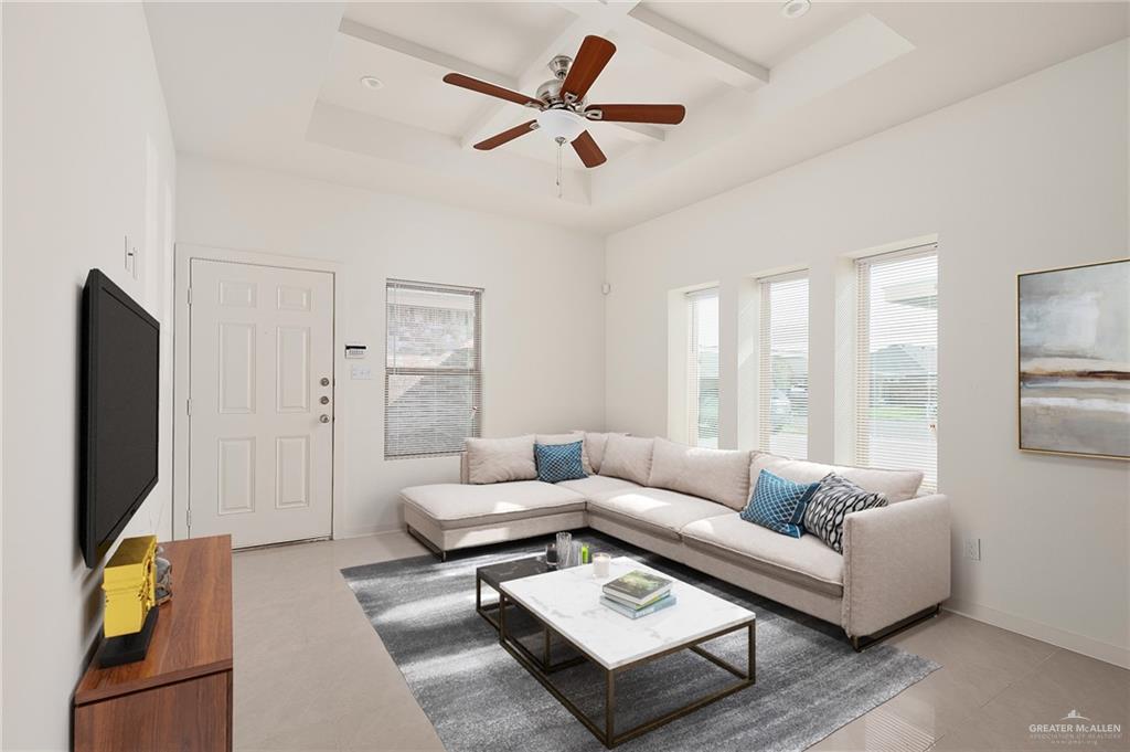 Foto principal - 2705 E Franklin Ave
