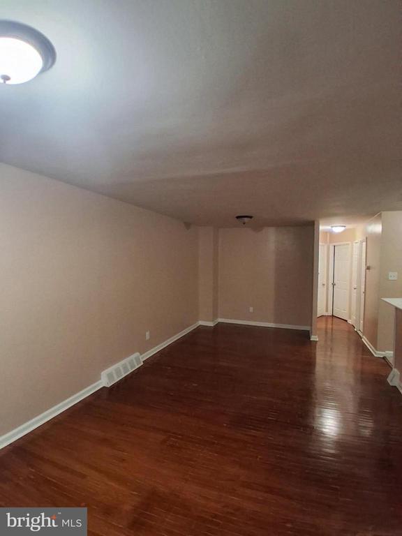 Foto del edificio - 12508 Knights Rd