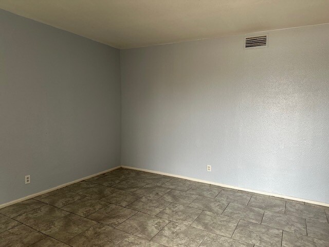 Foto del edificio - 205 Edgewood Dr
