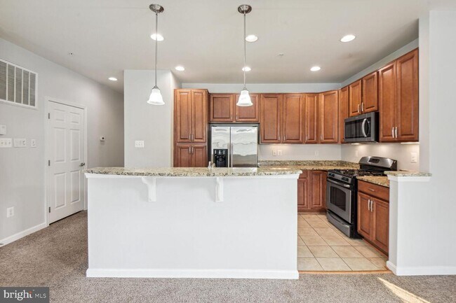Building Photo - 5614 Virginia Ln