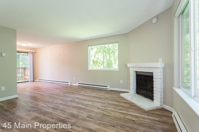 Building Photo - 4901 SW Beaverton Hillsdale Hwy