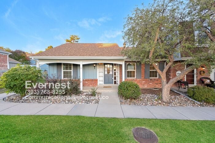 Primary Photo - 2-Bedroom Home with Modern Amenities and C...
