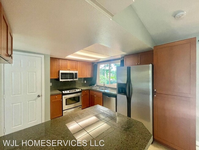 Building Photo - 3 br, 2.5 bath House - 11212 NE 91st St