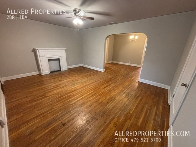 Building Photo - 129 Boles St