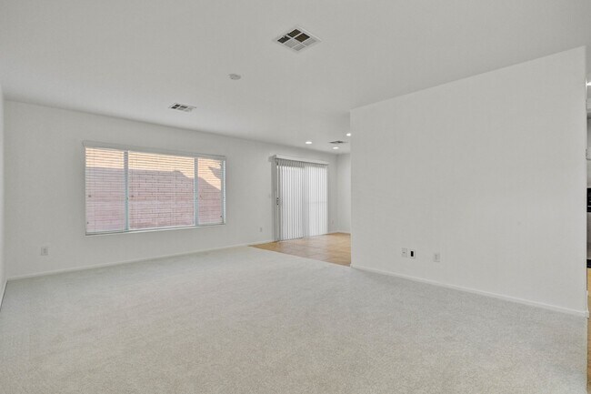 Foto del edificio - 9947 Corbridge St