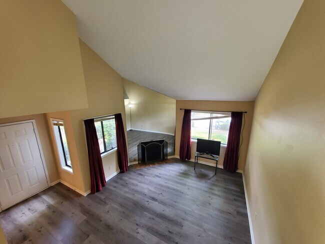 Building Photo - 1606 Parkaire Crossing