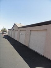 Building Photo - 555 E Silverado Ranch Blvd