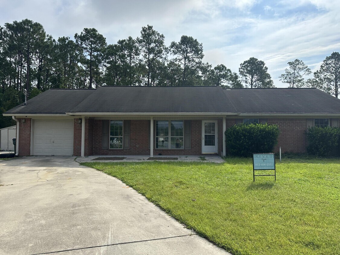 67 Mangolia Cove Rd NE, Ludowici, GA 31316 House Rental in Ludowici