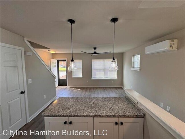 Foto del edificio - 1 br, 1 bath House - 711 N Godfrey