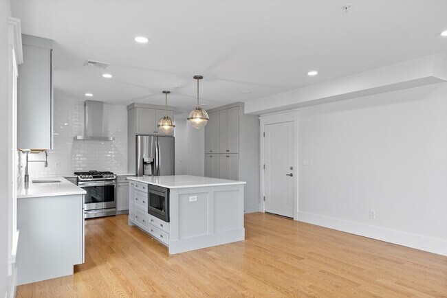 Foto del edificio - 4627 Washington St