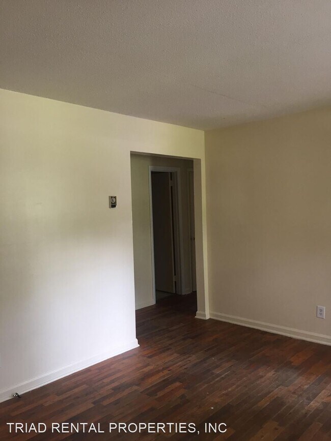Building Photo - 2 br, 1 bath House - 308 PINEVIEW STREET