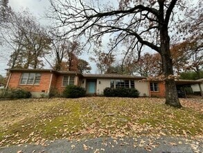 Building Photo - 116 Valleyview St