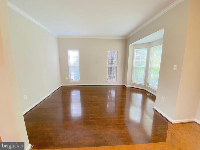 Building Photo - 17567 Wayside Dr