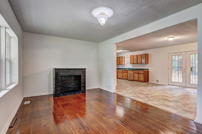 Foto del edificio - 2300 Ollie Dr