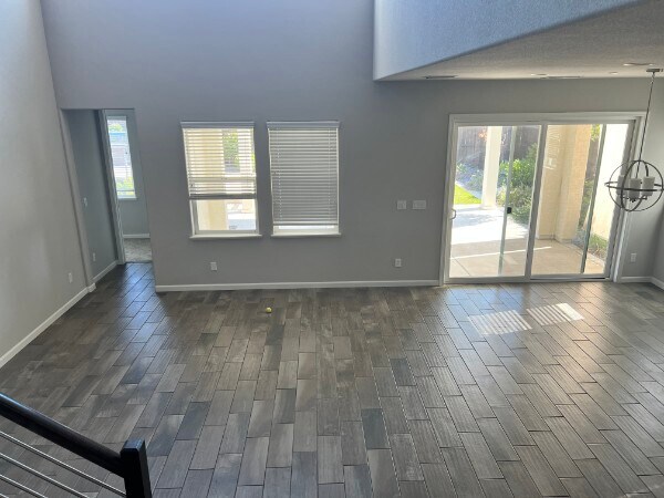 Foto del edificio - 2412 Galloping Trail Ct