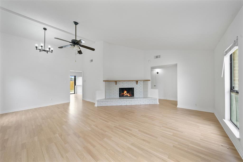 Foto principal - 6531 Vanlynn Ln