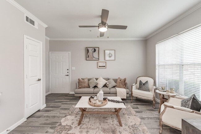 Building Photo - Mirabella