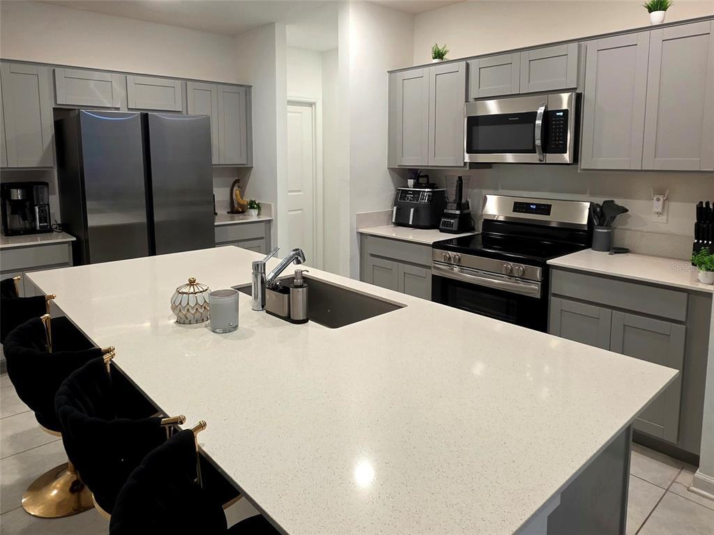 Foto del edificio - 235 Hayley St