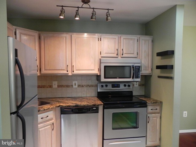 Building Photo - 147 Chalkboard Ct