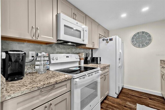 Foto del edificio - 3600 S Ocean Shore Blvd