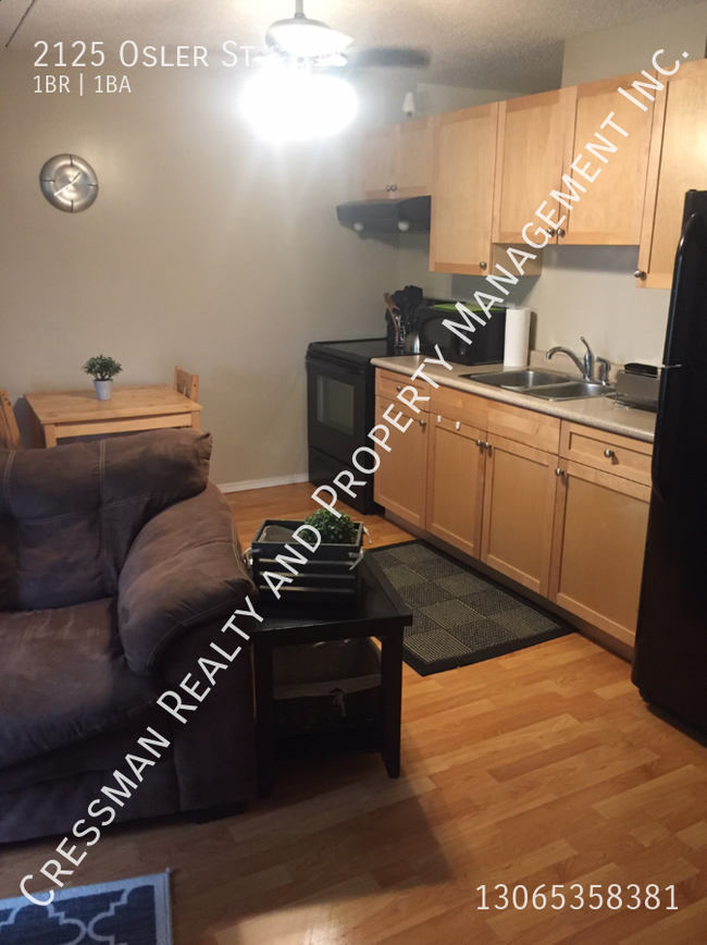 Building Photo - Furnished Studio Apartment Near Downtown