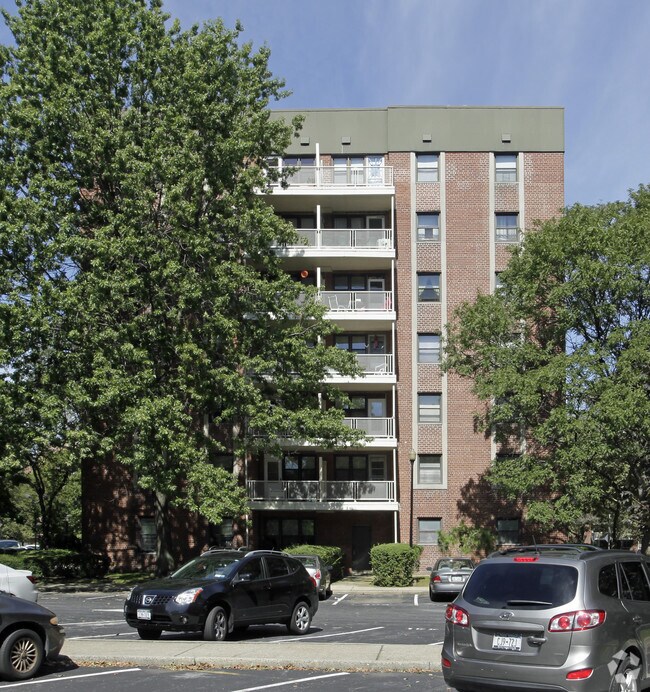 Foto del edificio - 84-40 153rd Ave