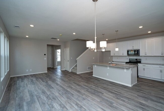 Building Photo - 13710 Ash Cir